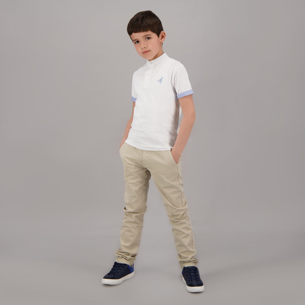 Polo garçon col mao manches courtes détail chaine et trame avec broderie