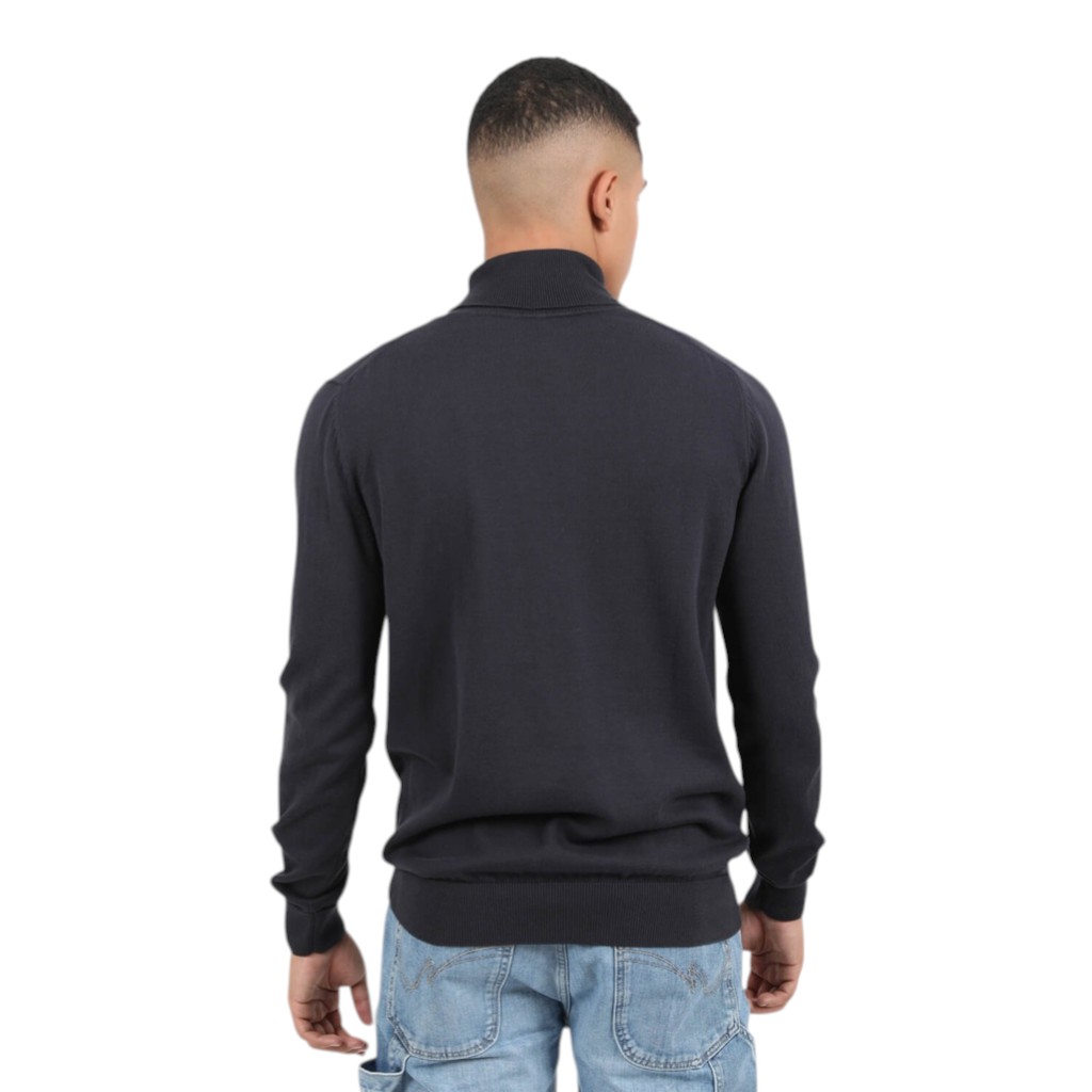Pull homme col roulé en maille fine