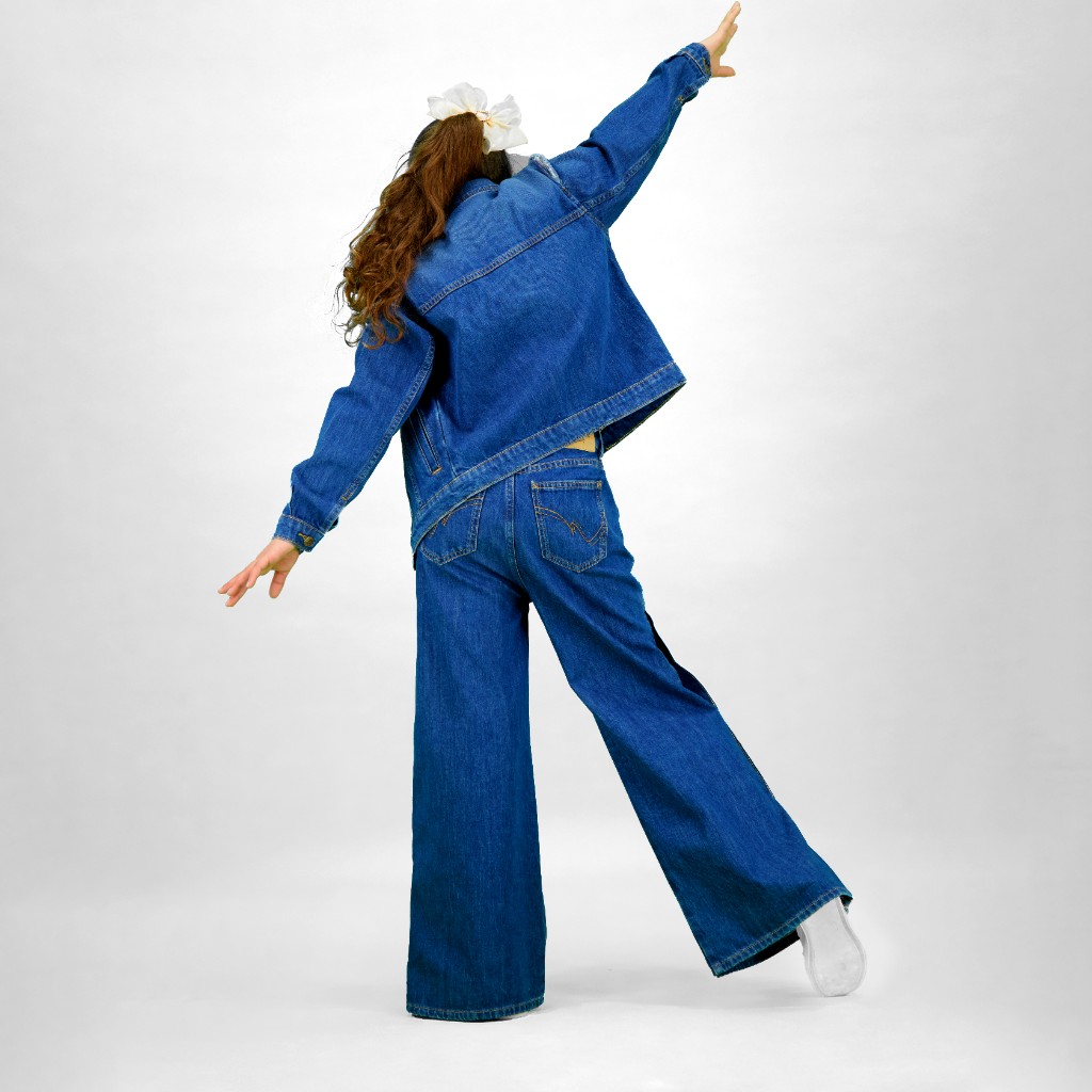 Regular jacket avec épaules denudées en jeans