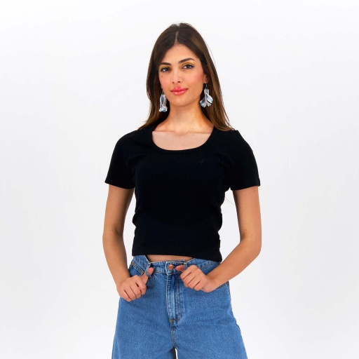 T-shirt décolleté femme manches courtes