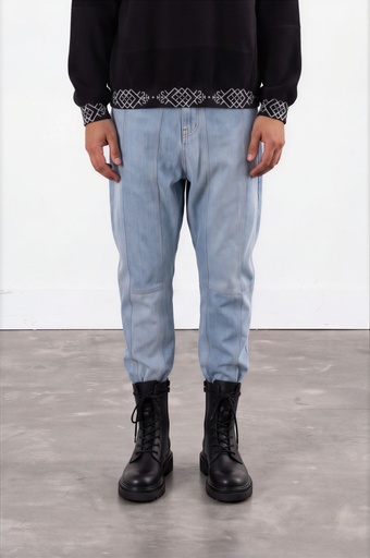 [01-010-01-532-K412-24] Sarouel  unisexe en jeans  UPCYCLING METHODS TNFW (Jeans Bleu Clair, 24)