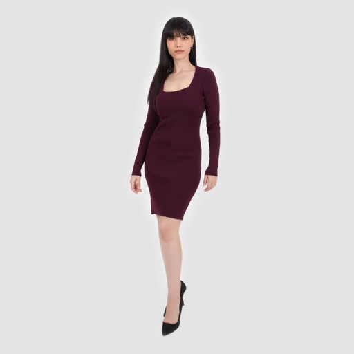 Robe moulante femme col carré en maille fine