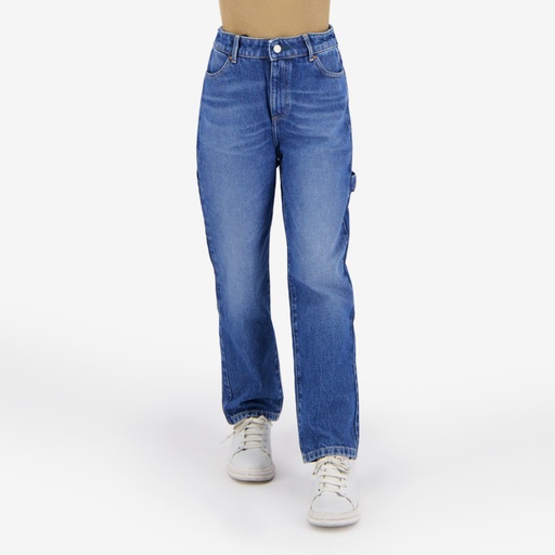 Carpenter fille en jeans