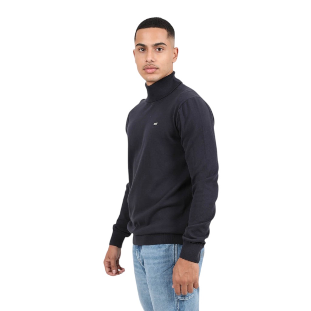 Pull homme col roulé en maille fine