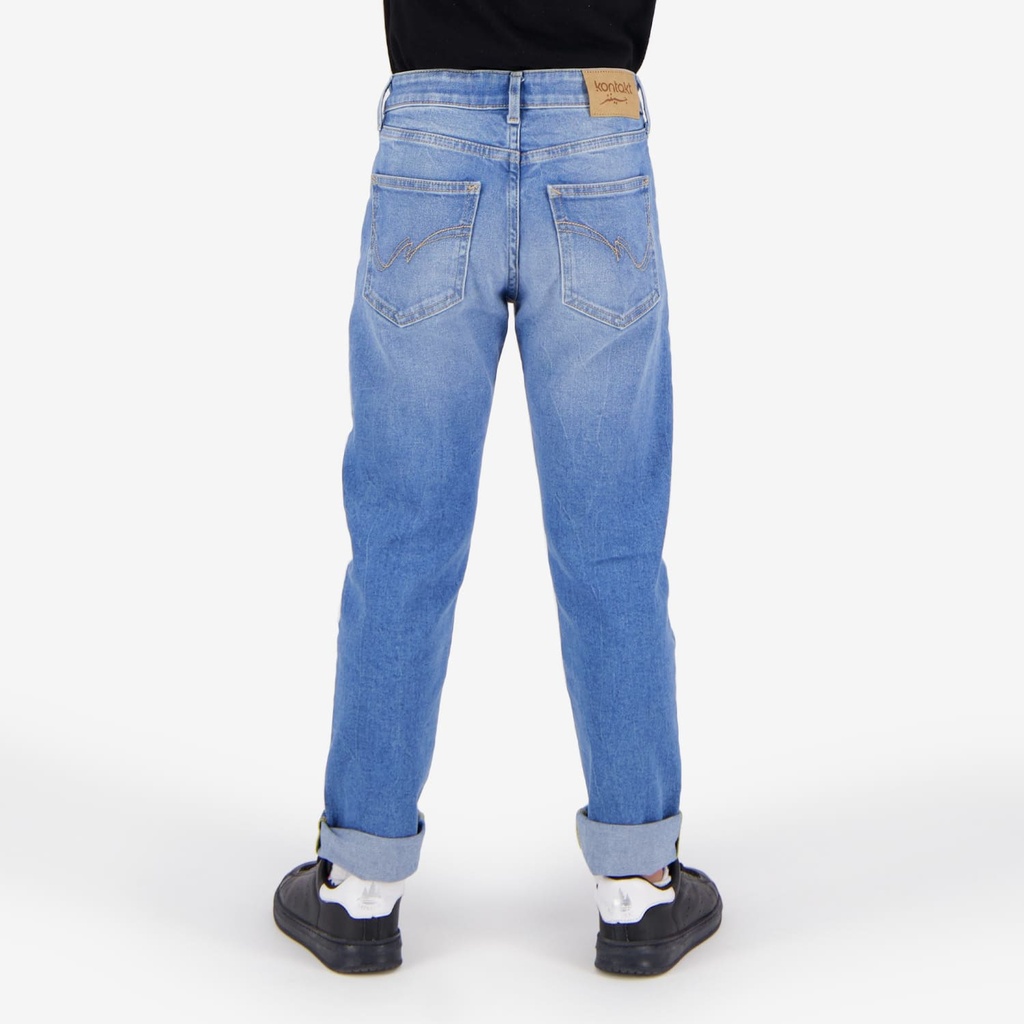 Straight garçon en jeans
