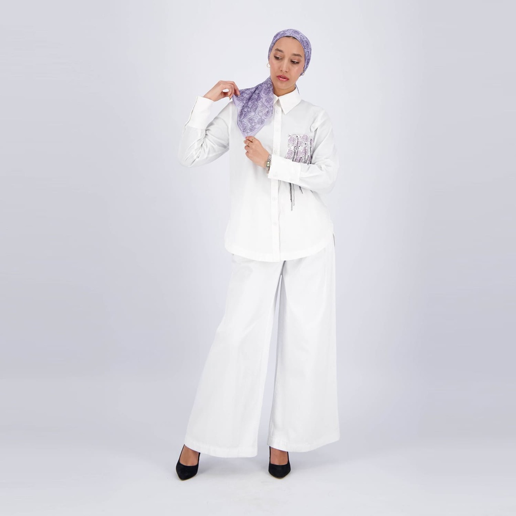 Chemise femme avec poche plaquée en chaine &amp; trame