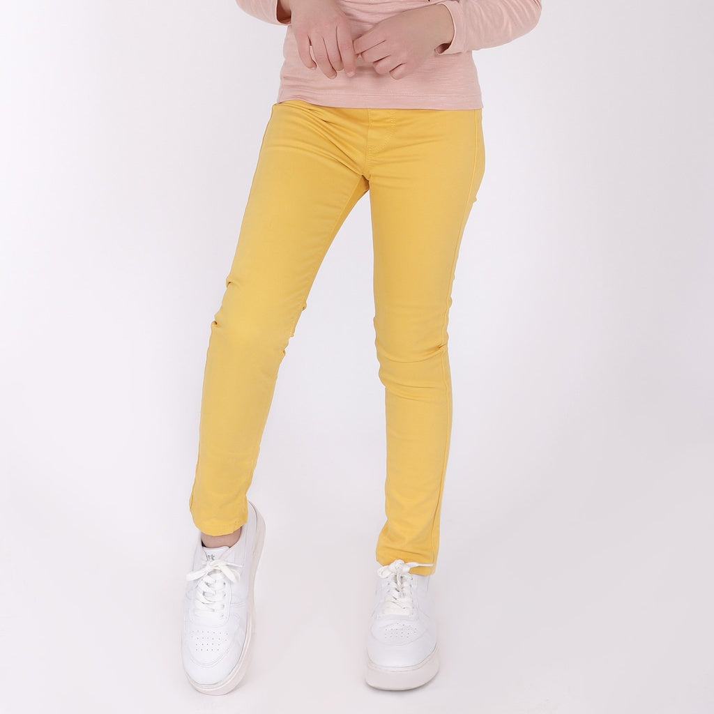 Jaune