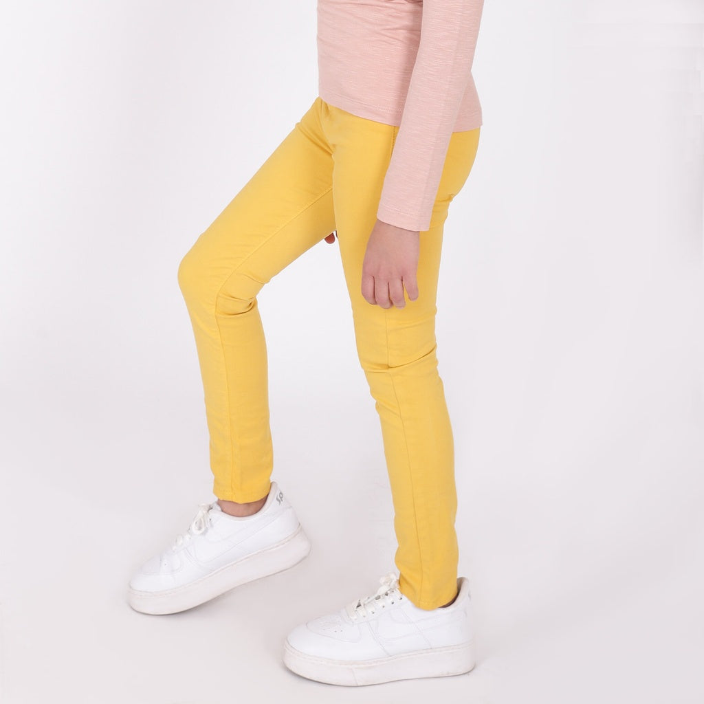 Jaune
