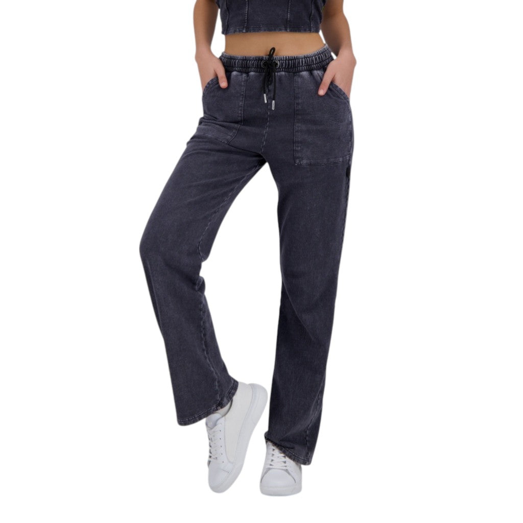 Noir Délavé