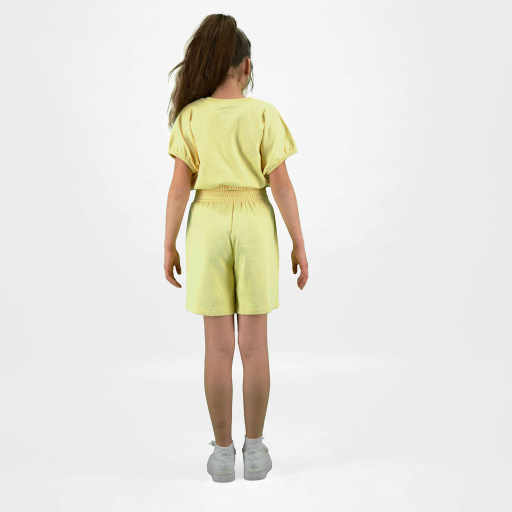 Jaune
