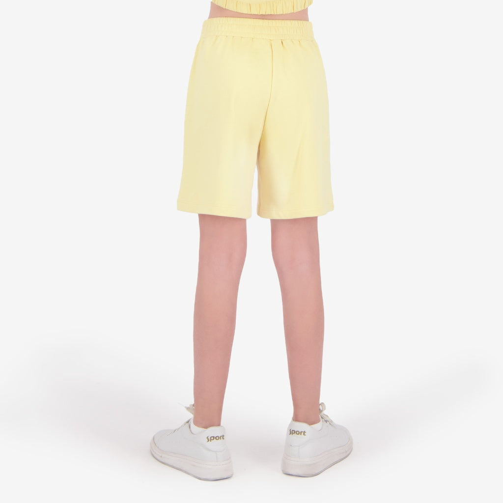 Jaune