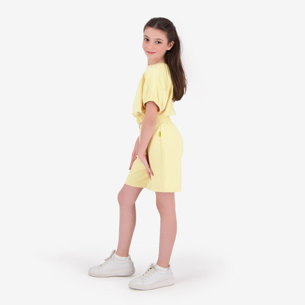 Jaune