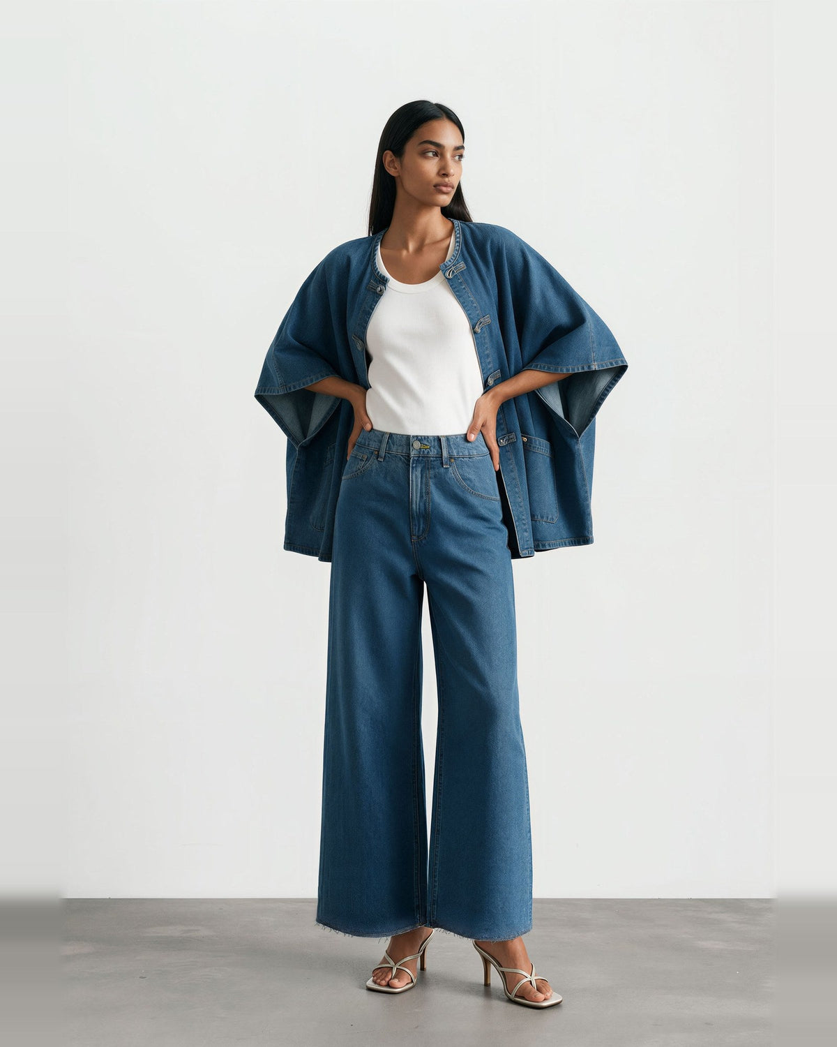 Poncho femme avec poche plaquée - ZINA 2.0