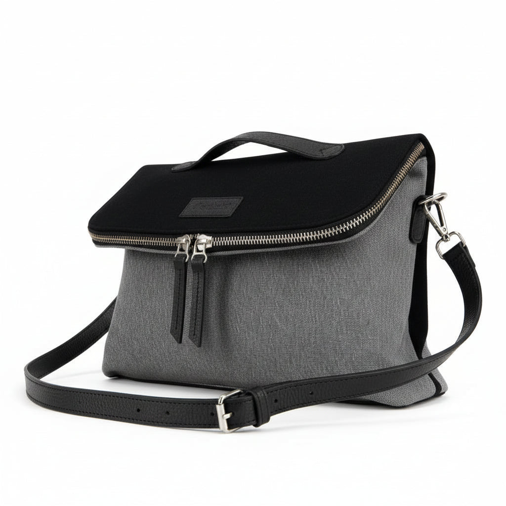 Pochette avec bandoulière en jeans et cuir