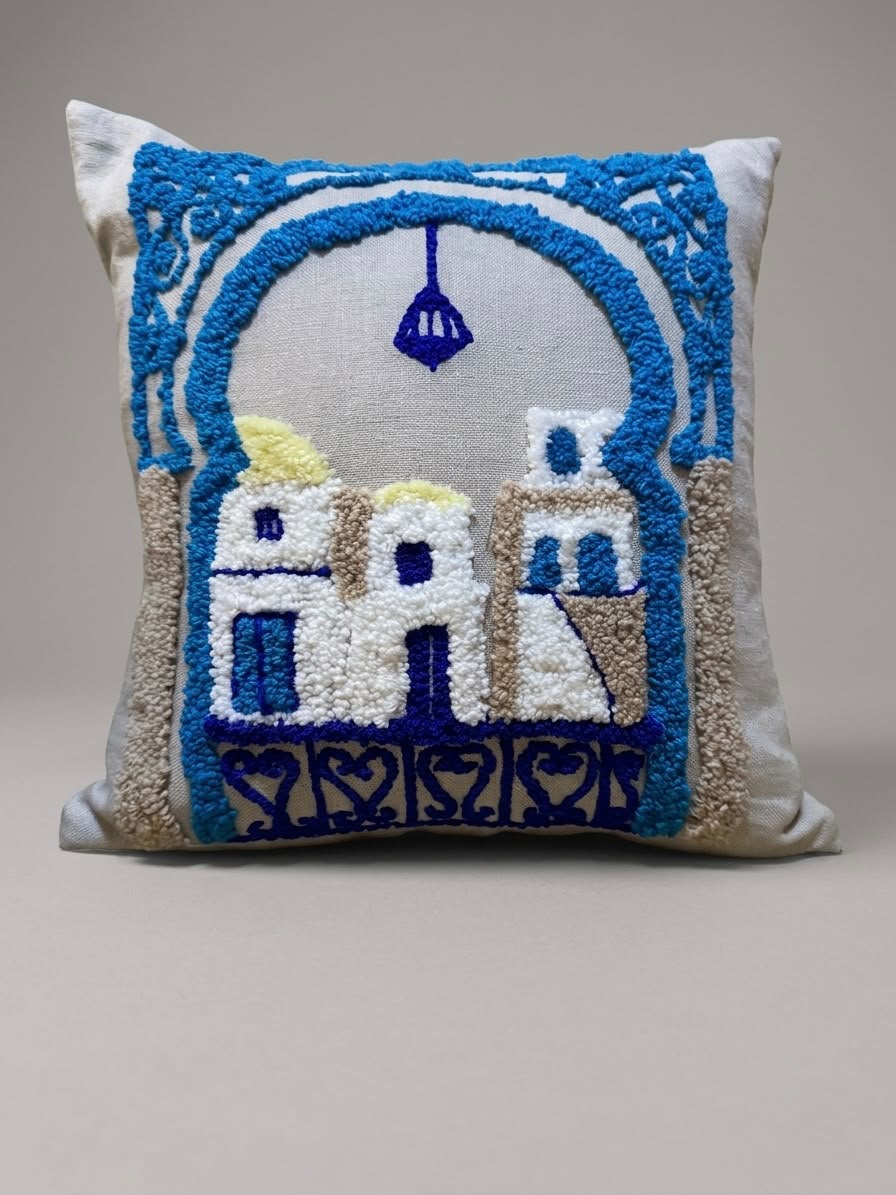 Coussin tableau punch needle panorama du village de Sidi Bou Saïd, Zakhrafa