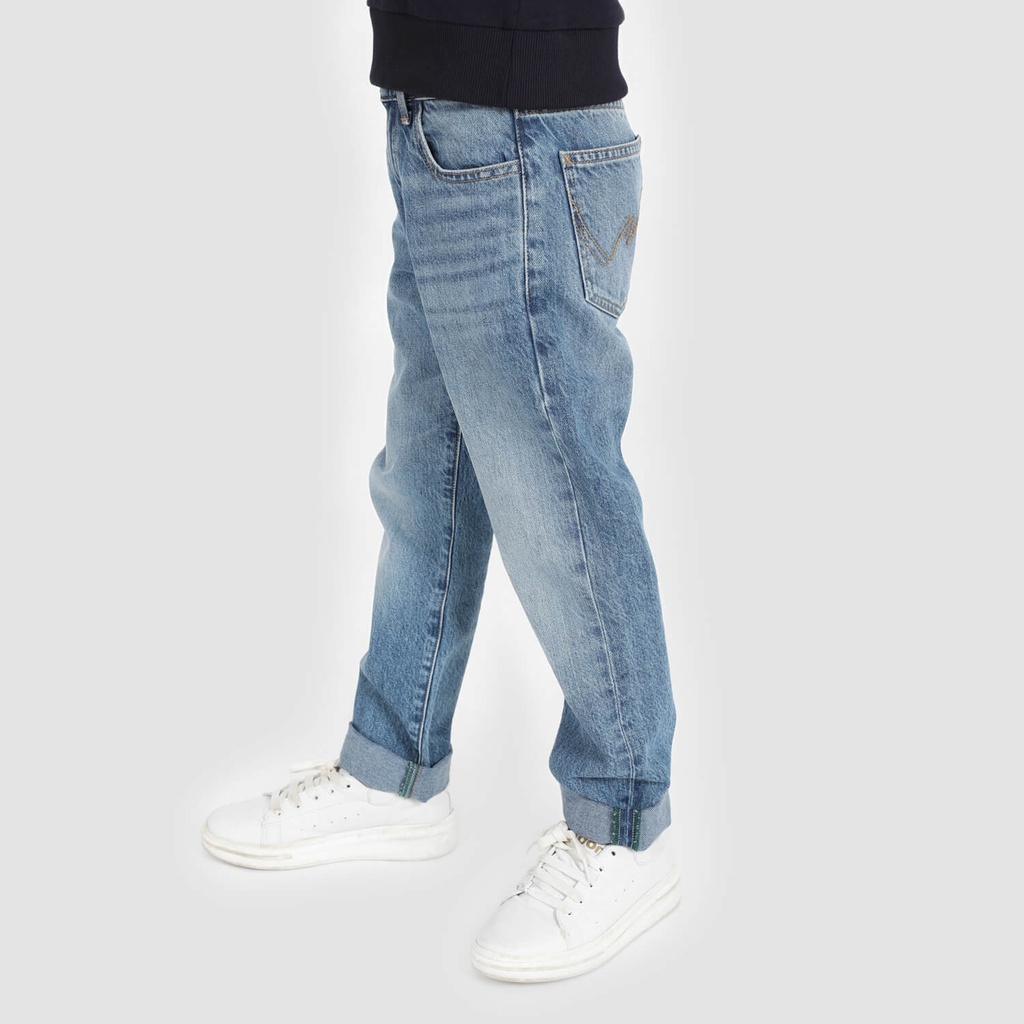 Straight jeans garçon avec revers