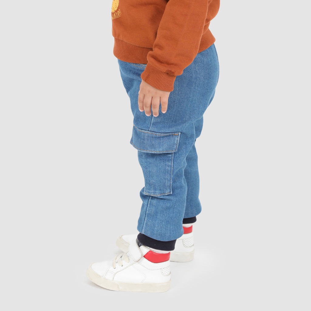 Jogger cargo bébé avec ceinture en cote en jeans