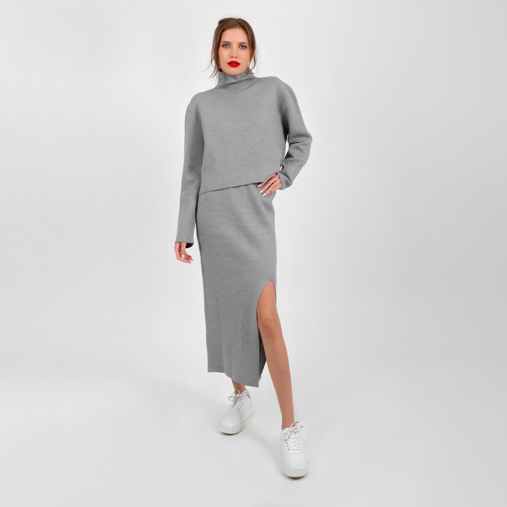 Ensemble femme pull et jupe avec fente en grosse maille