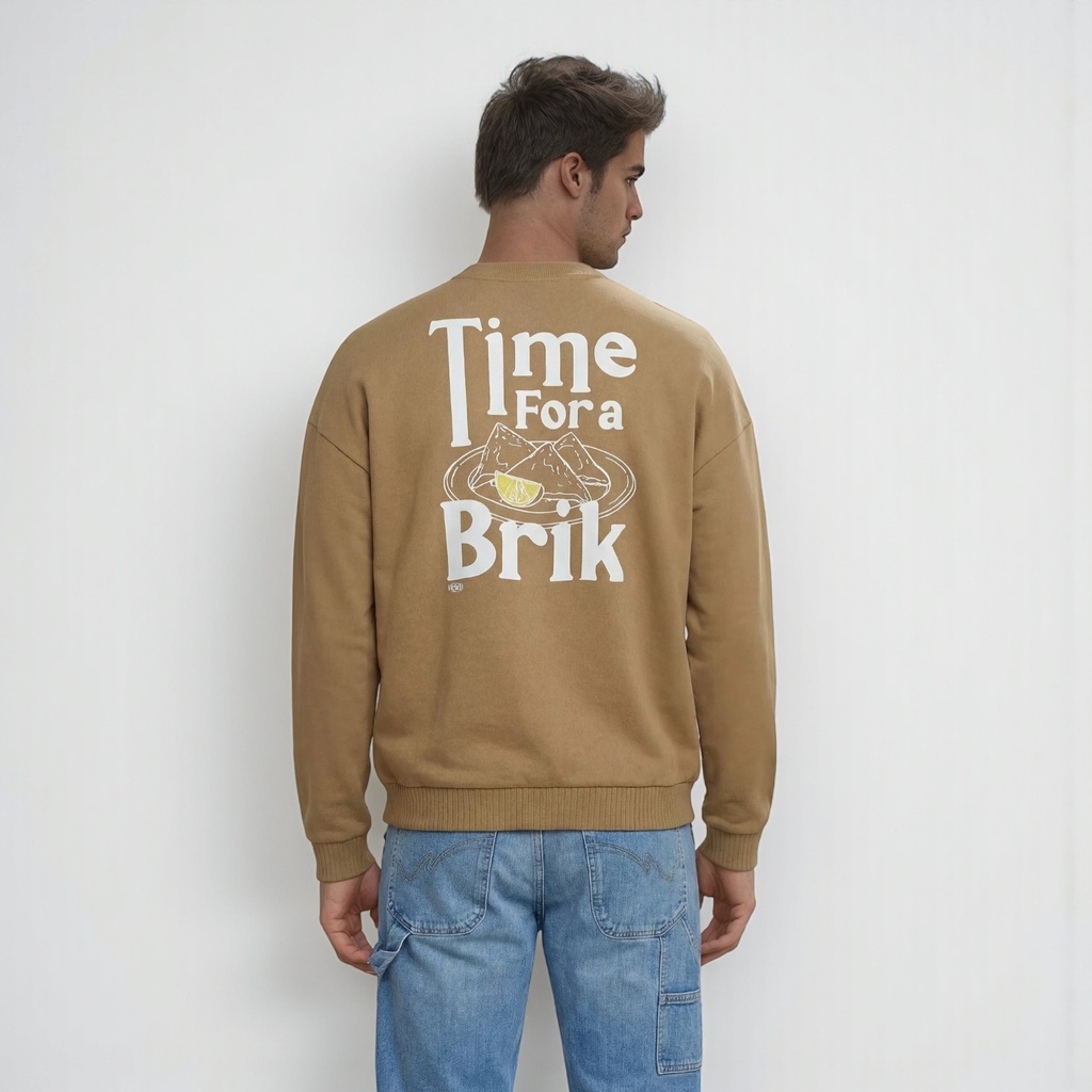 Sweat oversized unisexe avec poches coté  Time For a Brik