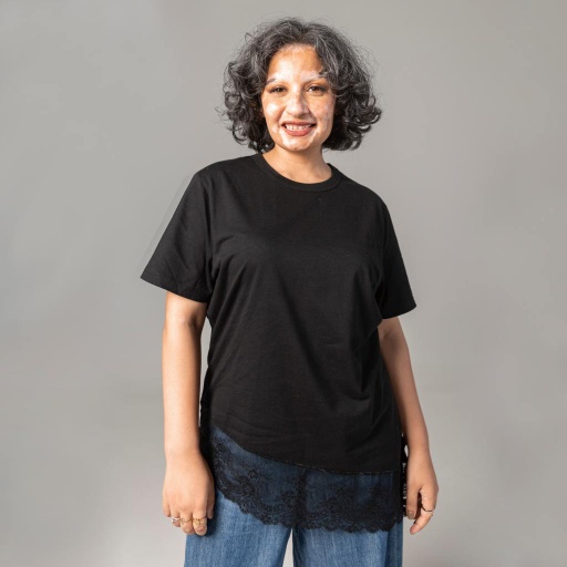 [05-010-02-884-K040-L] T-shirt asymétrique femmme avec dentelle manches courtes (L)